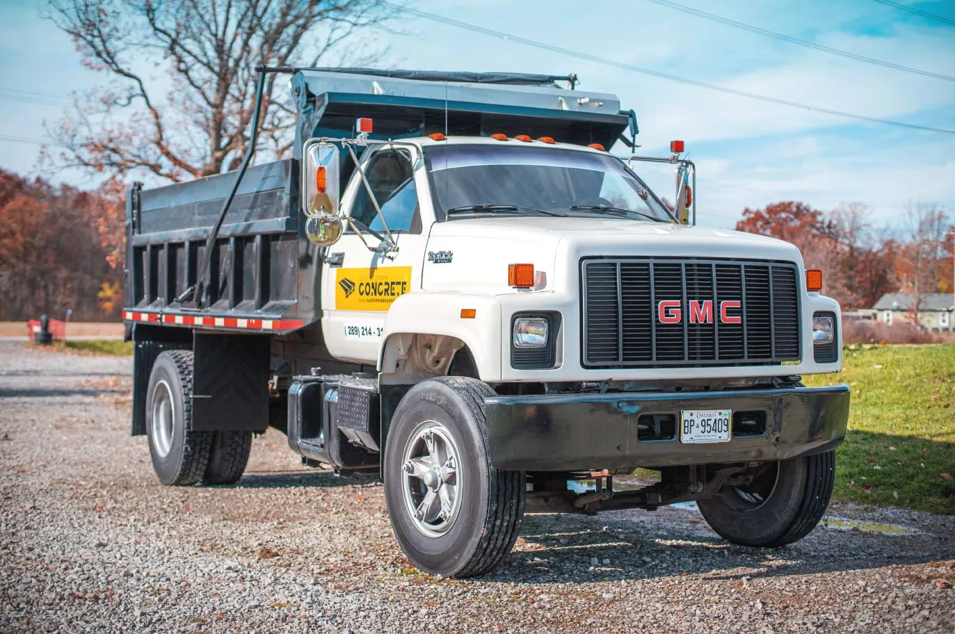 Dump truck