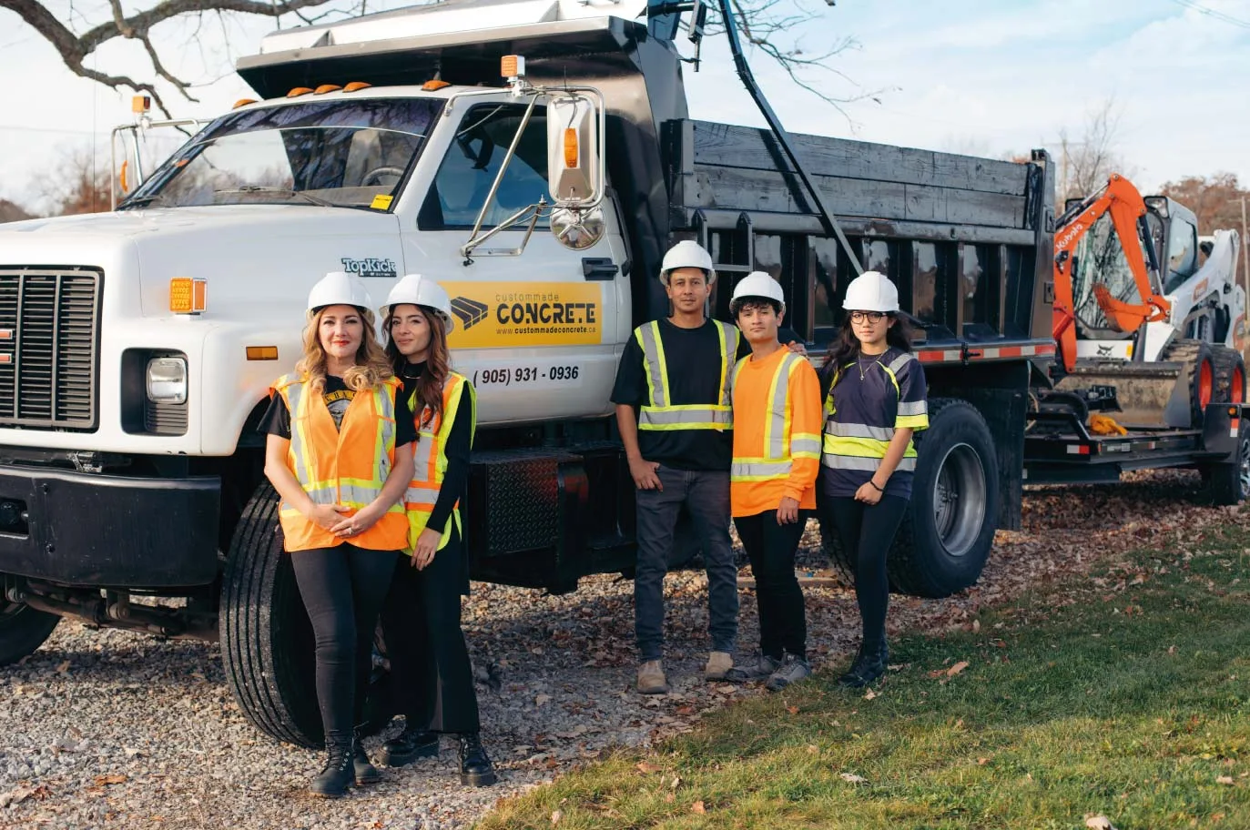 Dump truck with the team